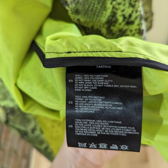 NOIZE - Raincoat size M - Picture 5 of 5